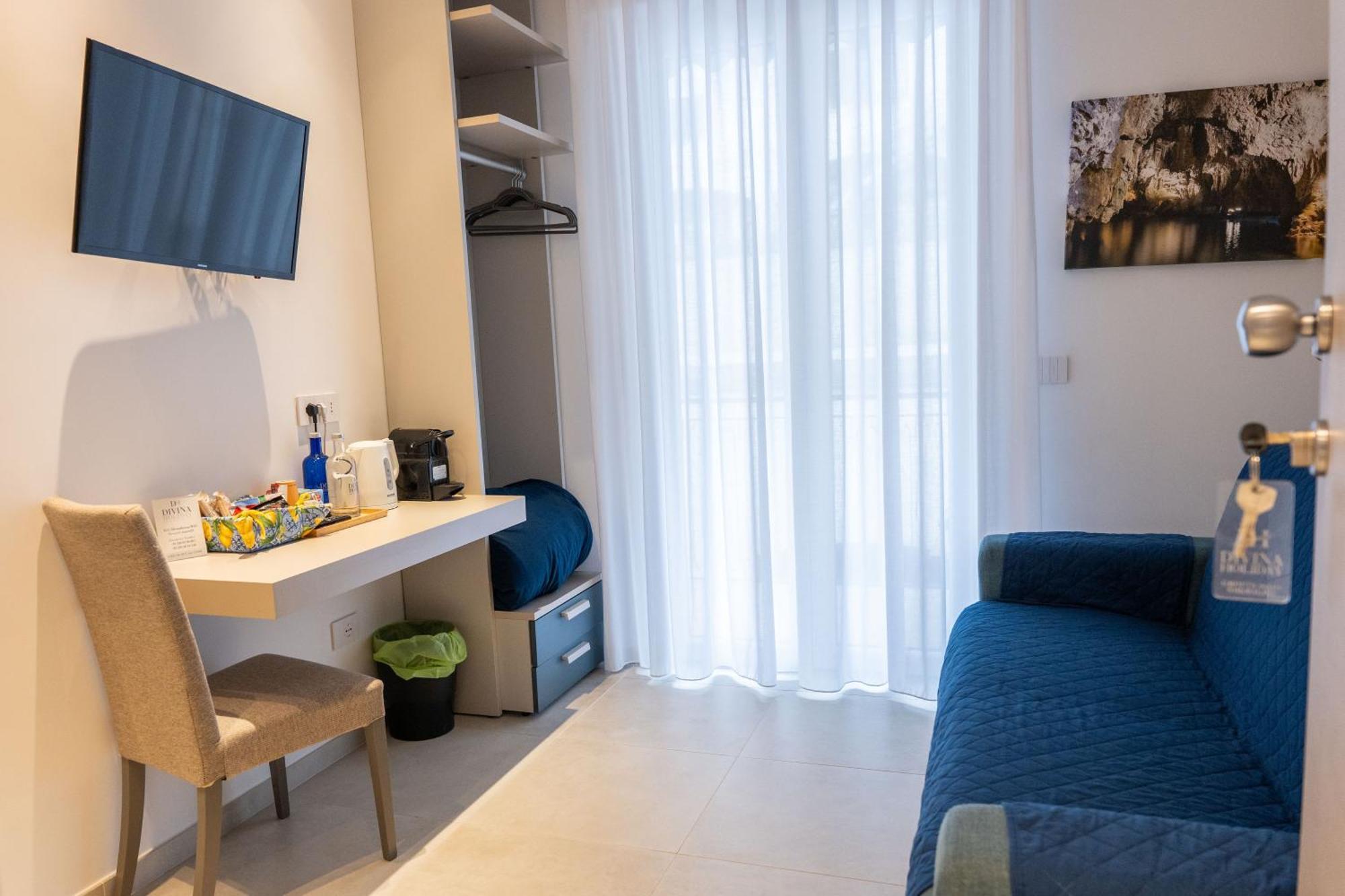 Divina Holiday - Rooms Майори Экстерьер фото
